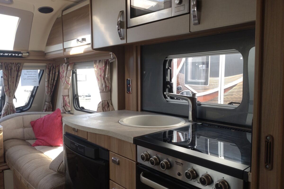 Swift Challenger Histyle 584 Interior