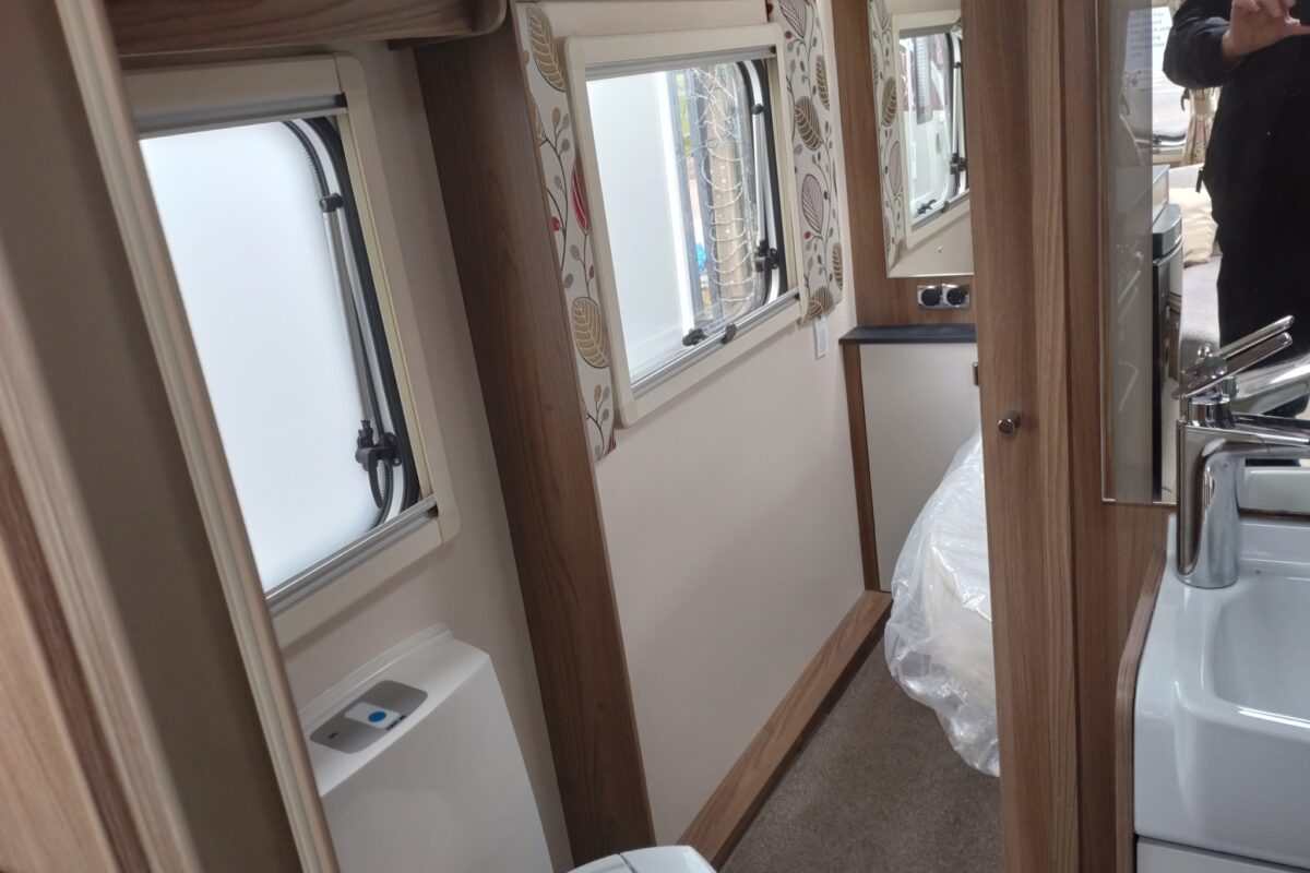 2019 Swift Aventura 4 EB Interior