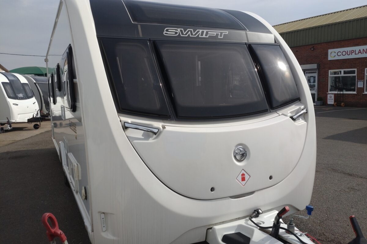 Swift Sunrise 580 Front