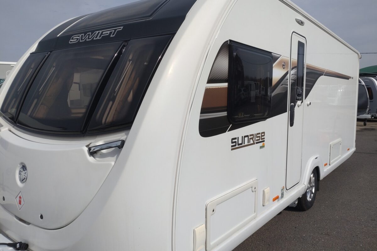 Swift Sunrise 580 Front/Side