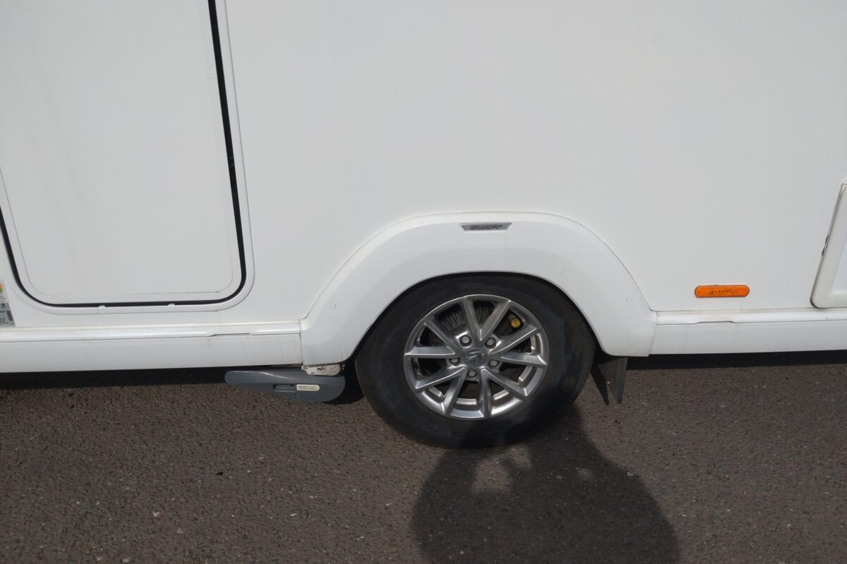 Swift Sunrise 580 Side/Motor Mover