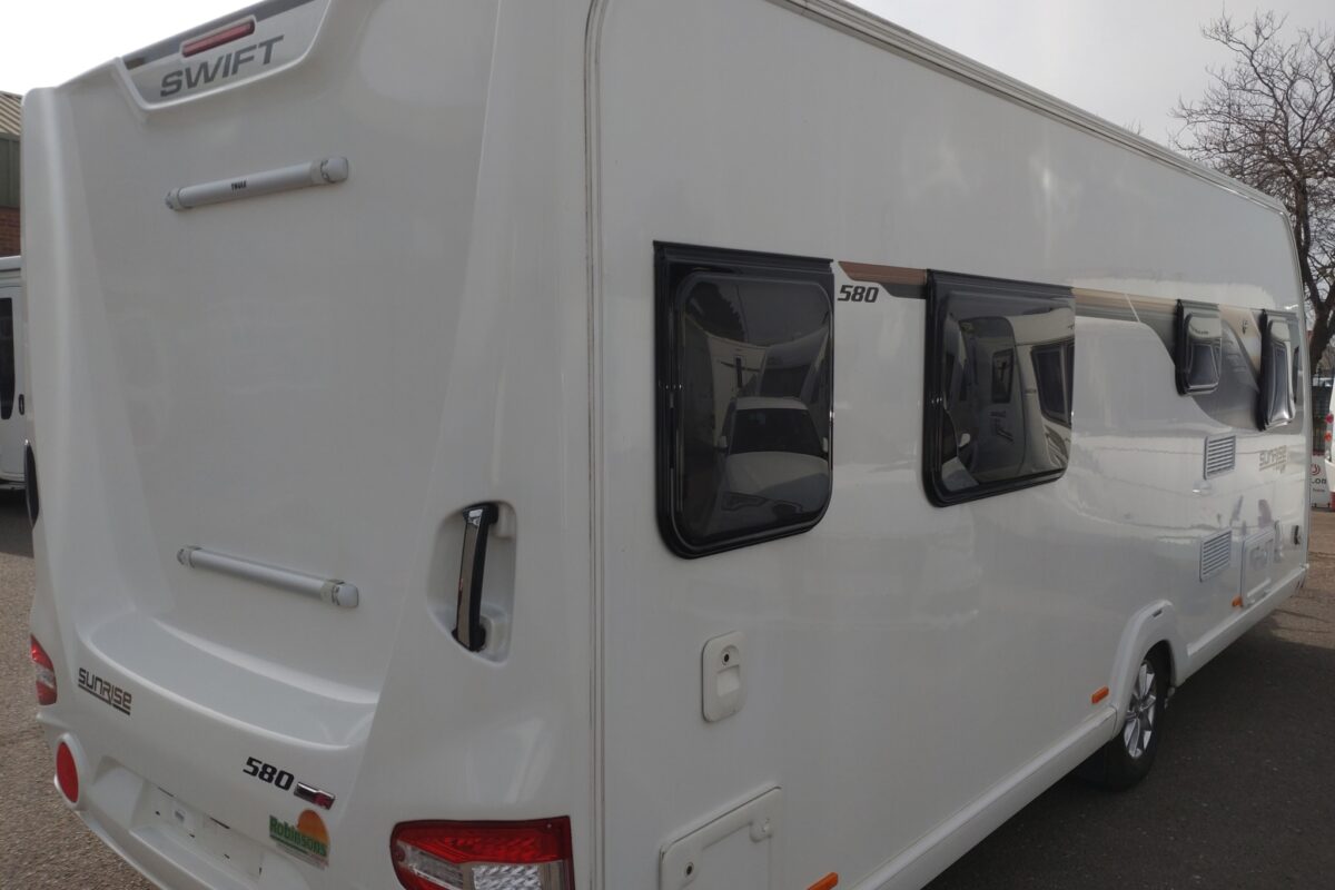 Swift Sunrise 580 Rear