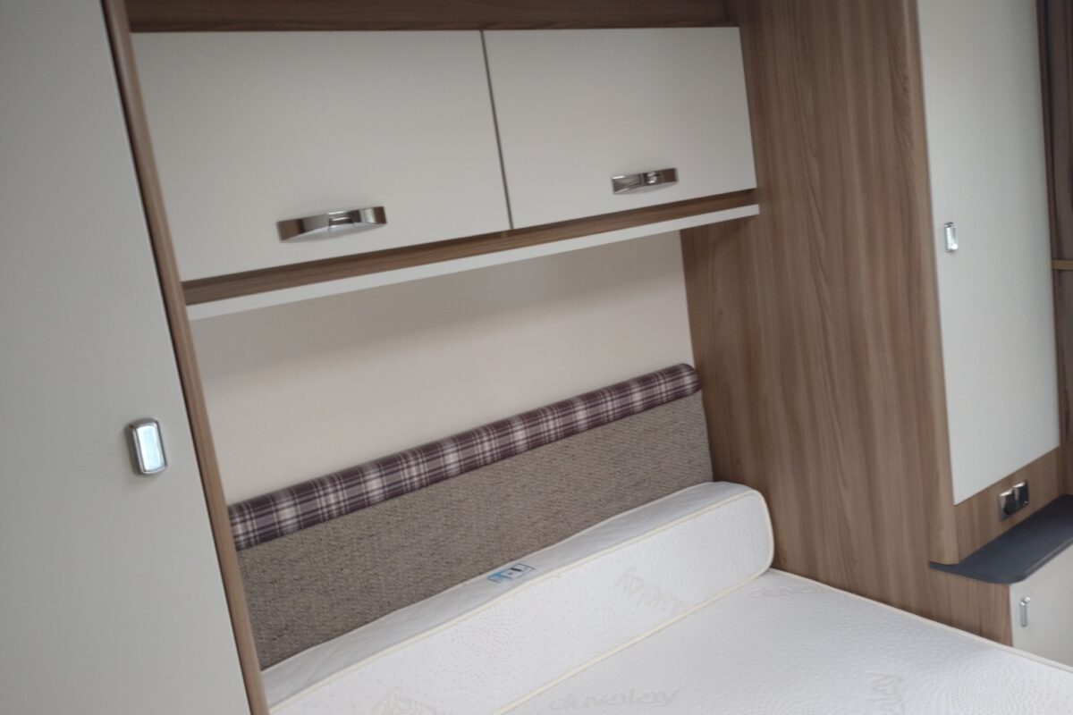 Swift Sunrise 580 Interior