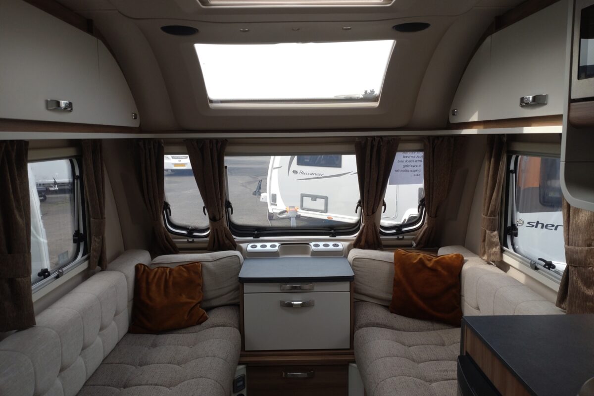 Swift Sunrise 580 Interior