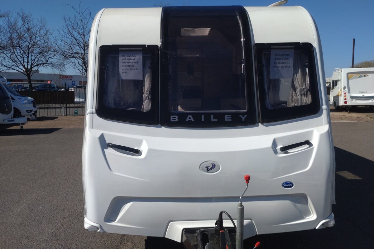2022 Bailey Phoenix Plus 640 Front