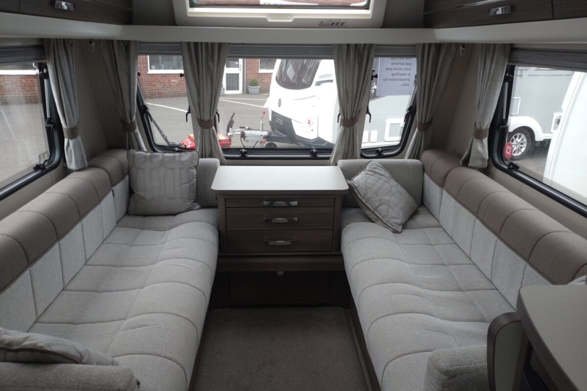2020 Elddis Affinity 520 Interior