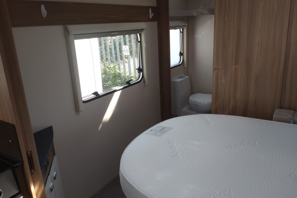 Swift Sprite Super Major 4 SB Interior