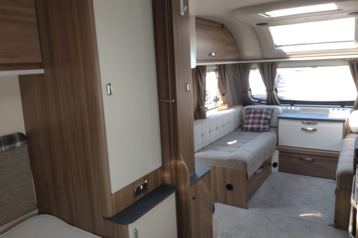Swift Sprite Super Major 4 SB Interior