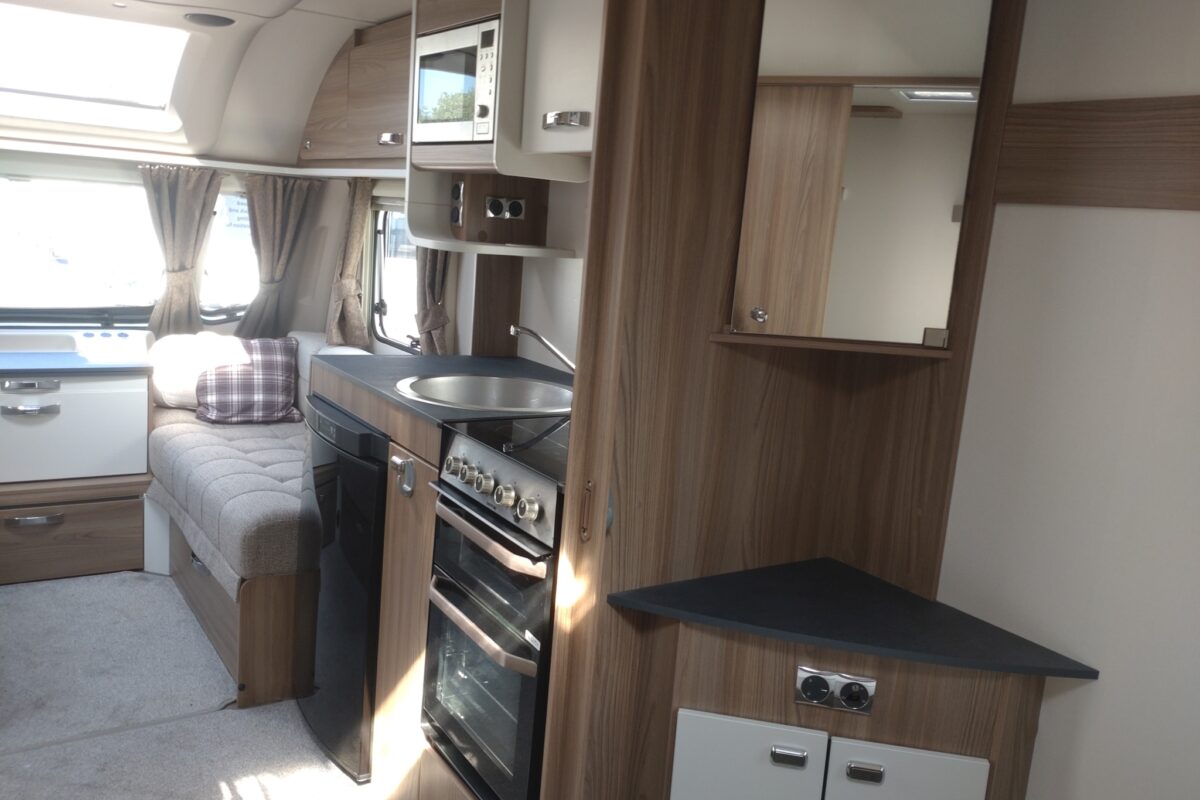Swift Sprite Super Major 4 SB Interior