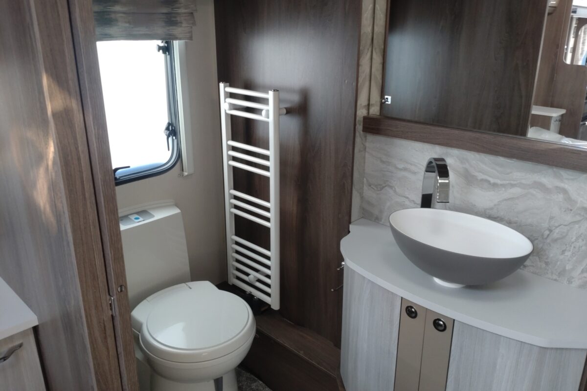 Coachman Lusso 2 Interior