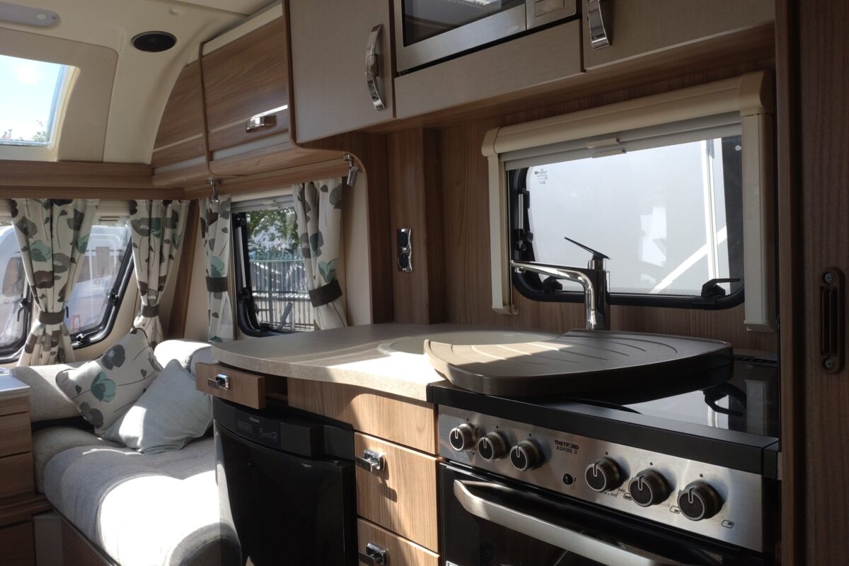 Swift Challenger Sport 584 SR Interior