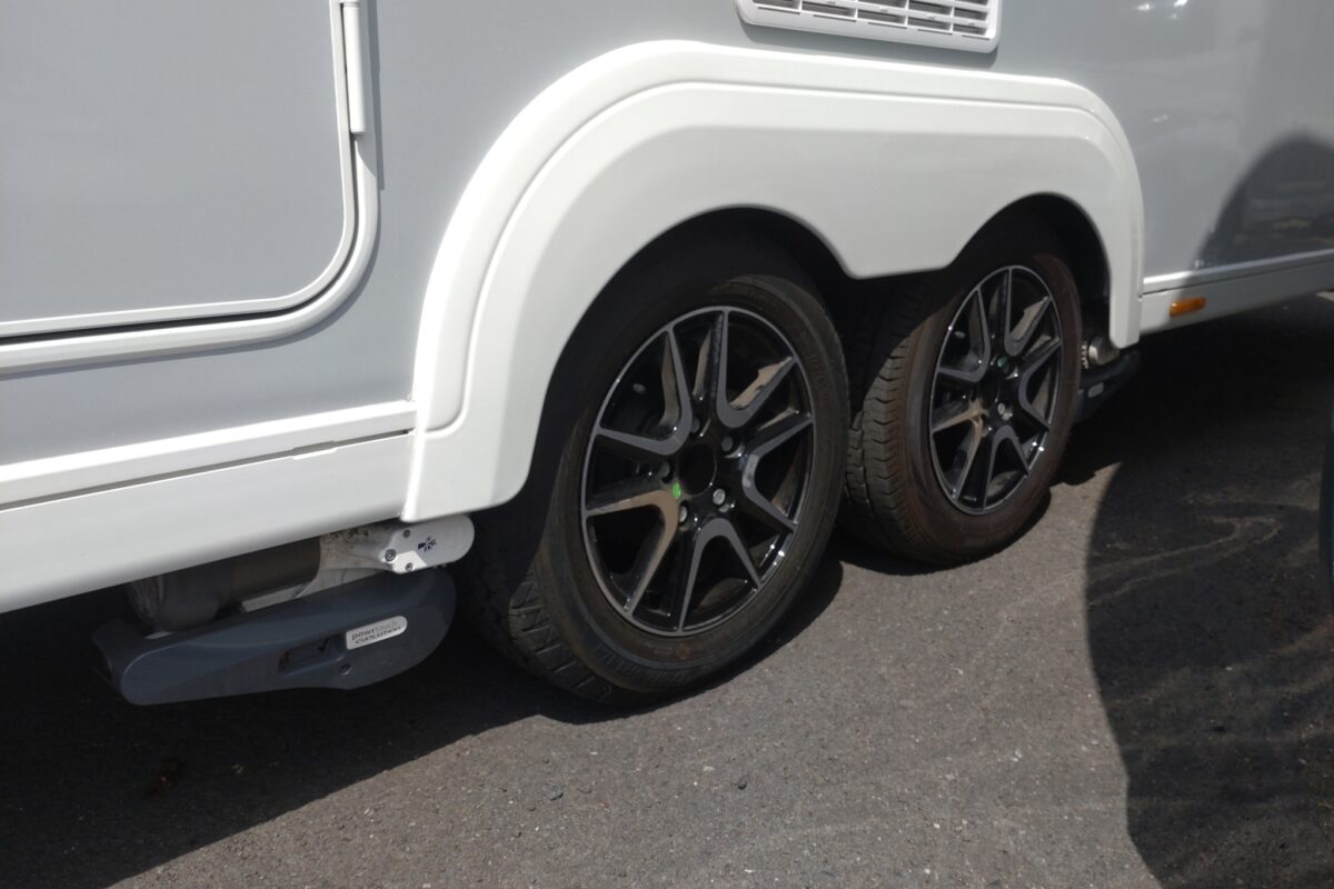 Buccaneer Barracuda Platinum Edition Nearside