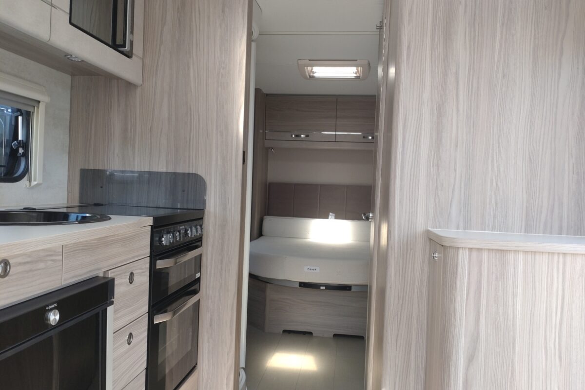 2022 Elddis Avante 550 Interior