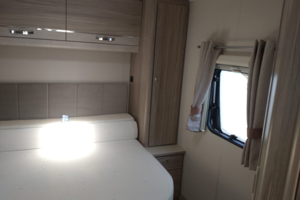 2022 Elddis Avante 550 Interior