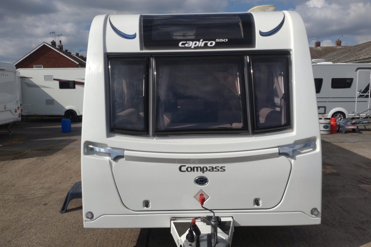 Compass  Capiro 550 Front