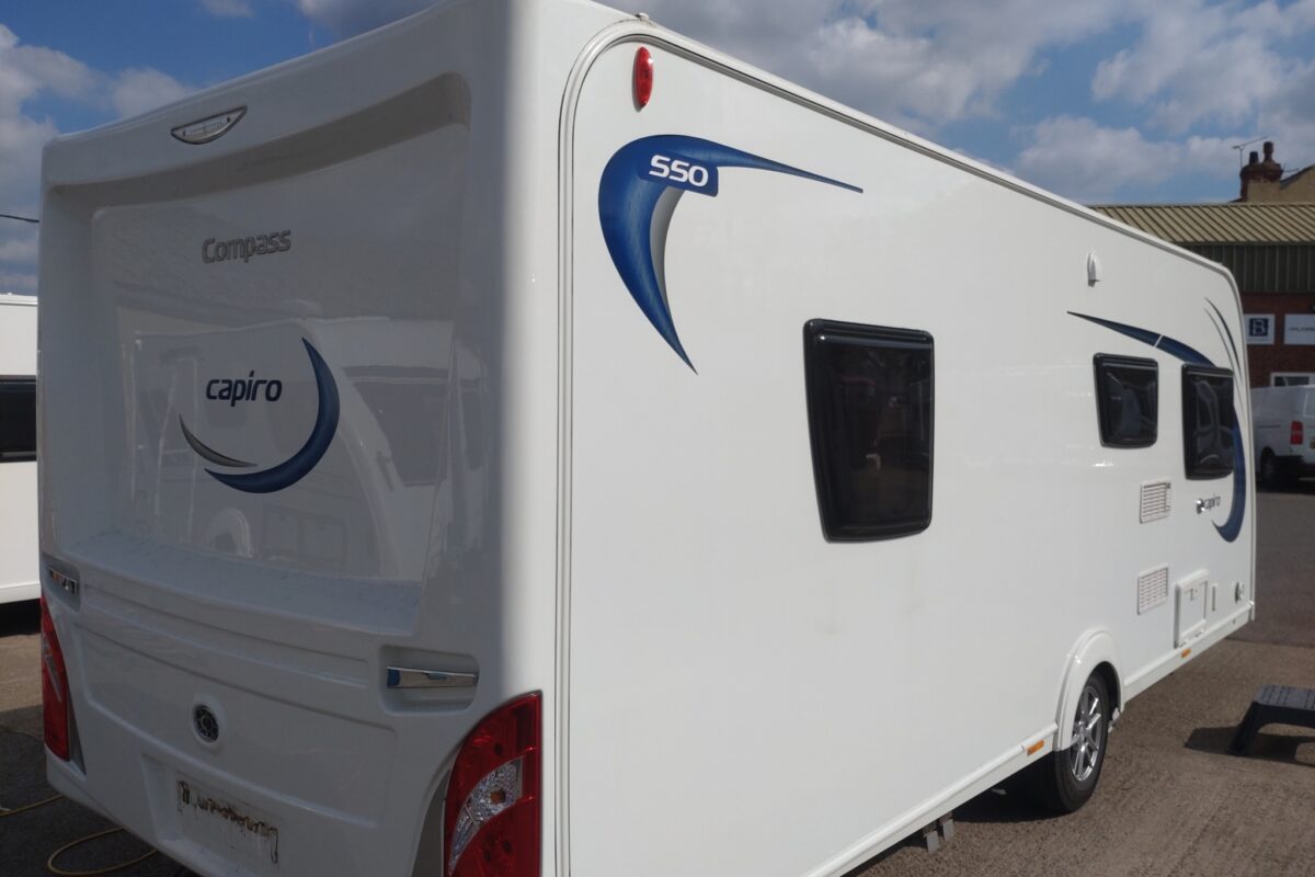 Compass  Capiro 550 Offside