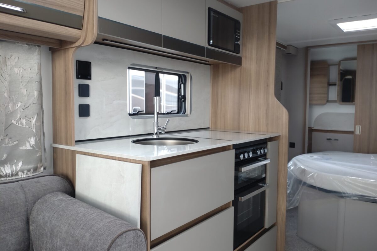 2025 Bailey Unicorn Deluxe Vigo Interior
