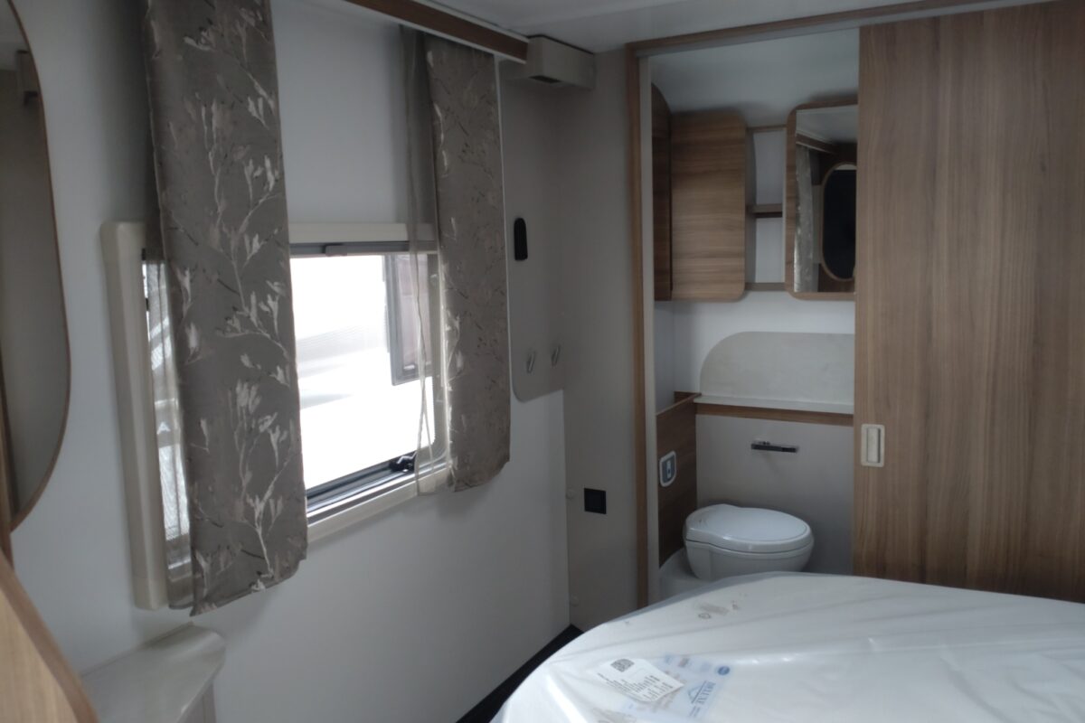 2025 Bailey Unicorn Deluxe Vigo Interior