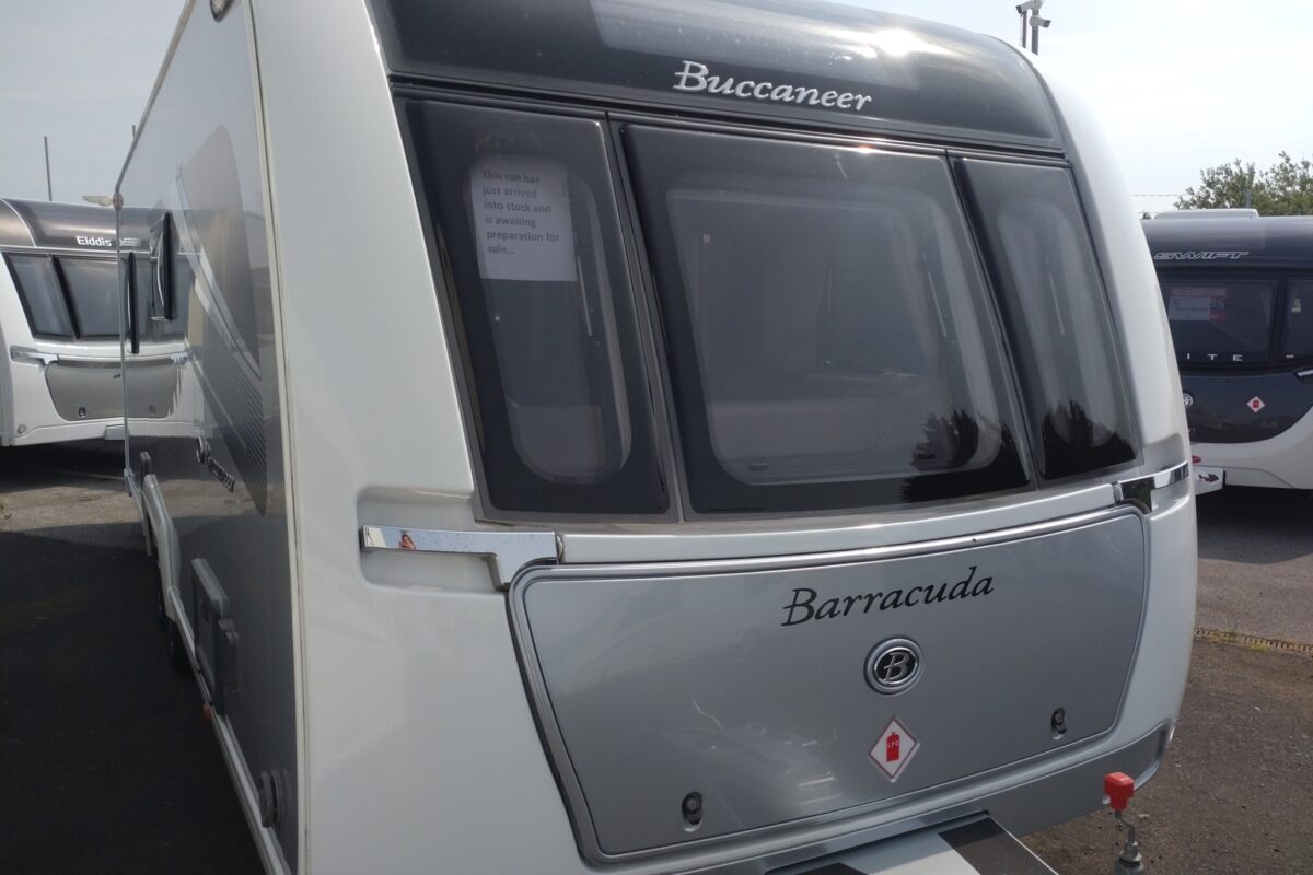 2021 Buccaneer Barracuda Front