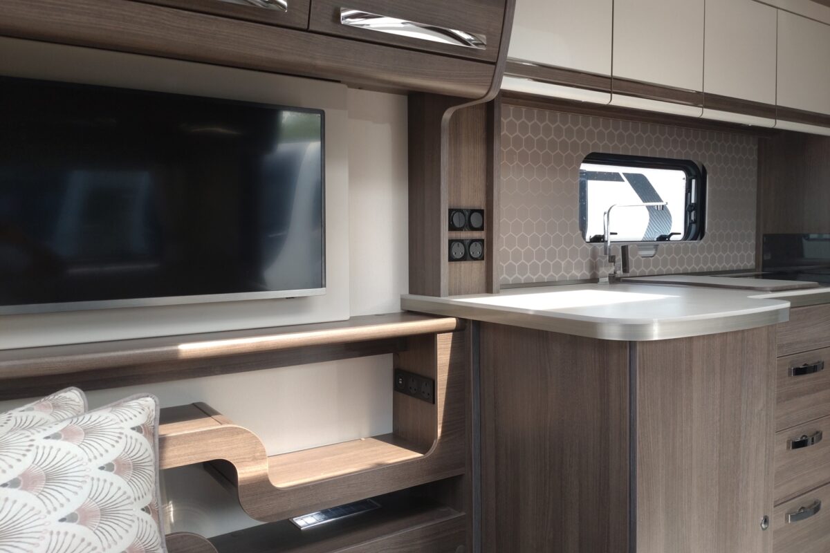2021 Buccaneer Barracuda Interior
