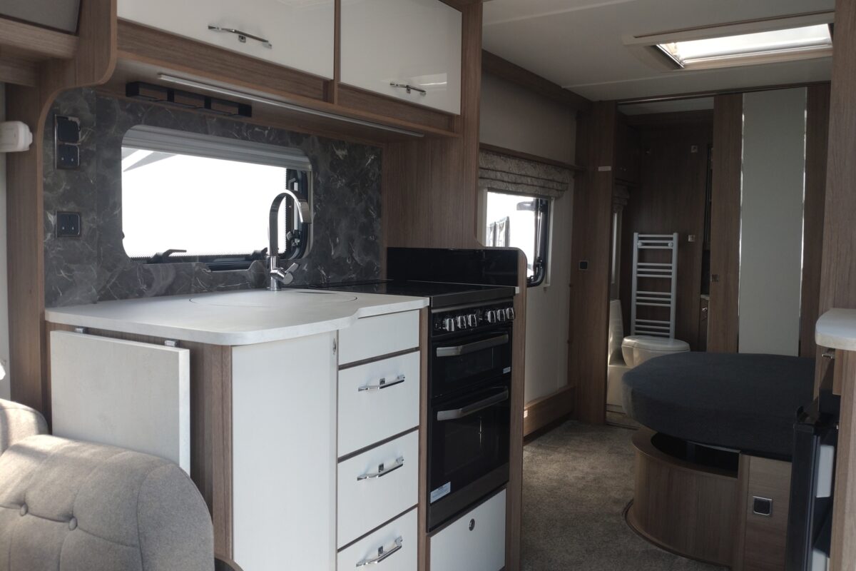 2024 Coachman Vip 575 Interior