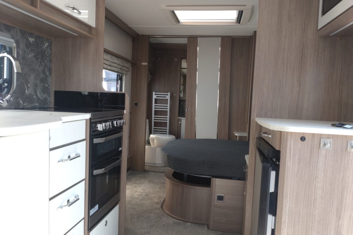 2024 Coachman Vip 575 Interior