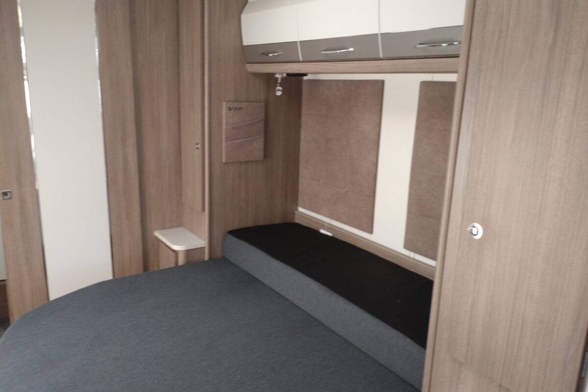 2024 Coachman Vip 575 Interior
