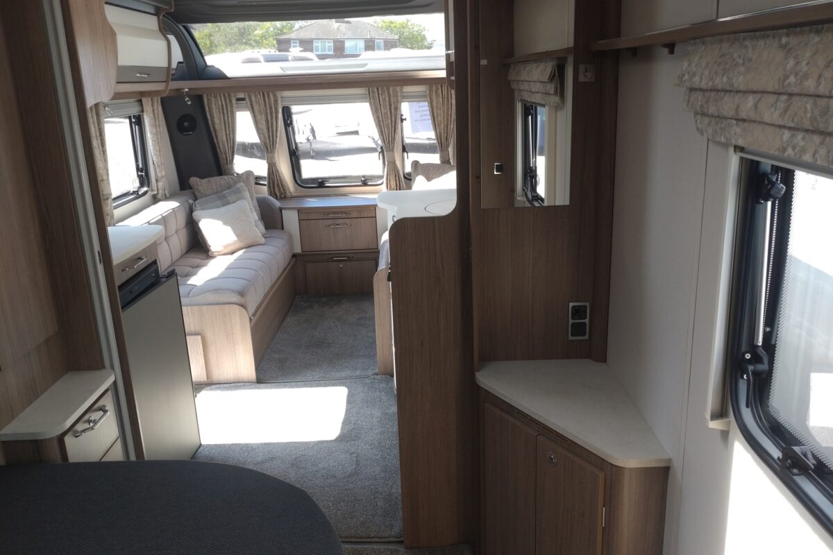 2024 Coachman Vip 575 Interior