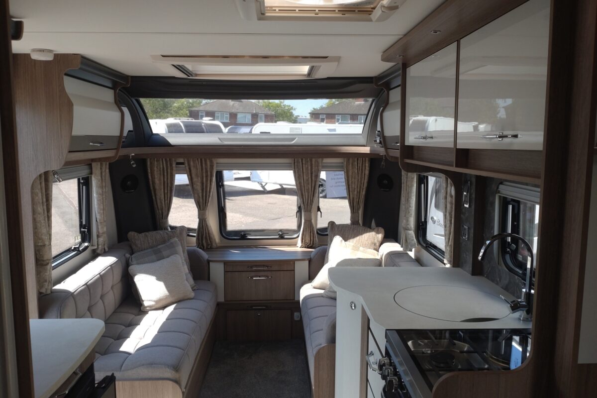 2024 Coachman Vip 575 Interior