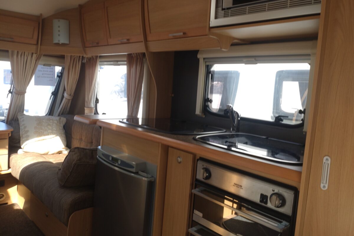 Elddis Odyssey 540 Interior