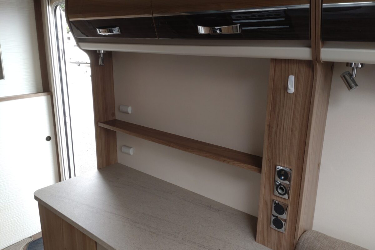 2018 swift conqueror 480 interior