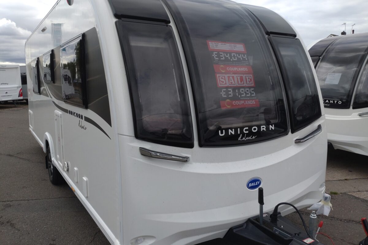 2025 Bailey Unicorn Deluxe Cadiz Front