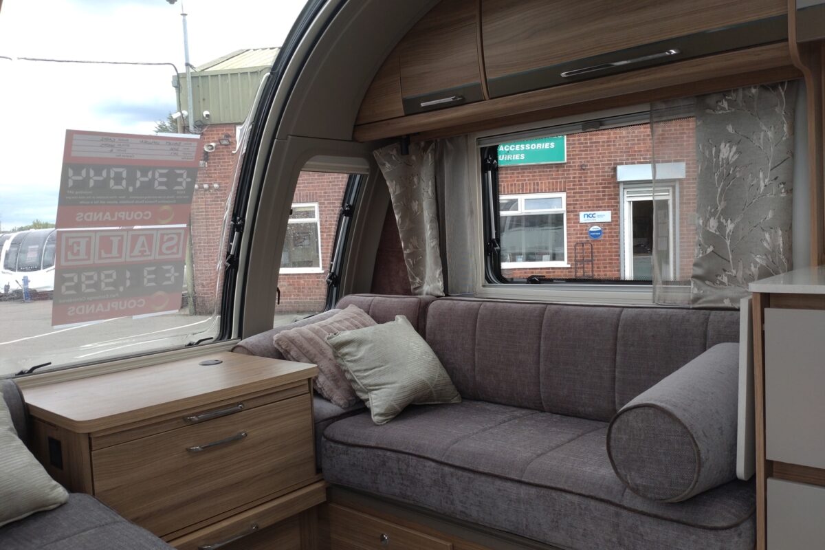 2025 Bailey Unicorn Deluxe Cadiz Interior