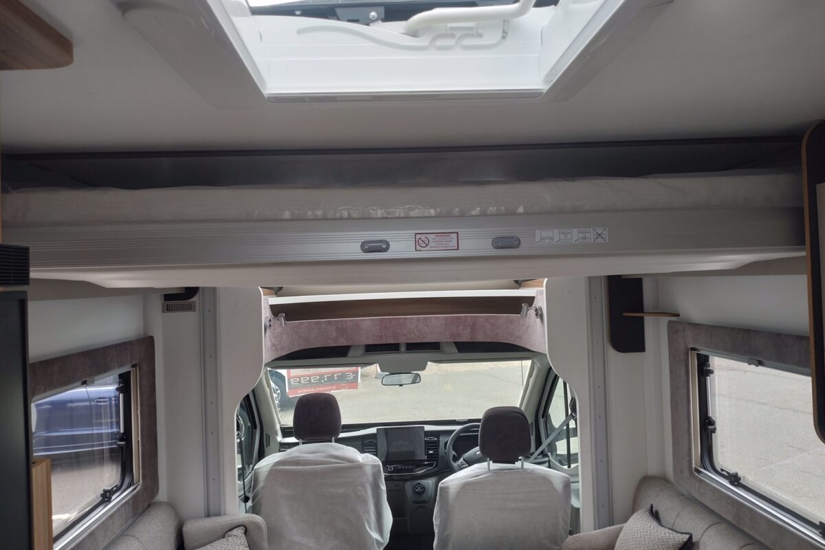 2025 Bailey Adamo 69-4 Interior