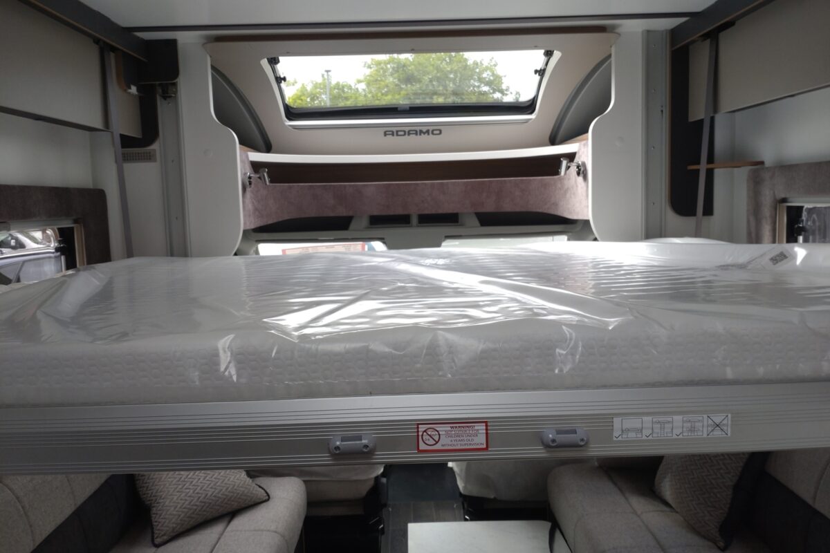 2025 Bailey Adamo 69-4 Interior