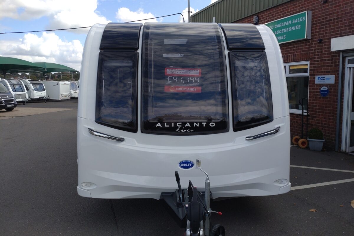 2026 Bailey Alicanto Deluxe Alvor Front