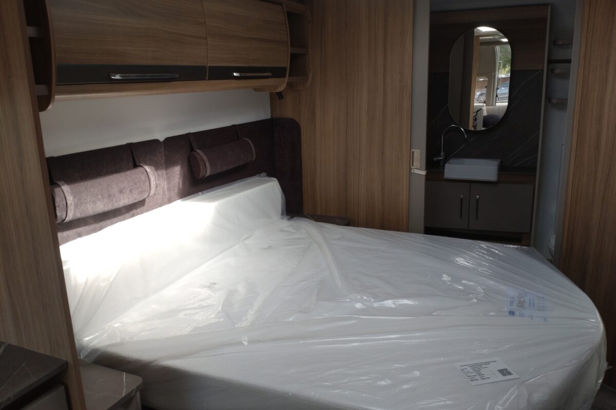 2026 Bailey Alicanto Deluxe Alvor Interior
