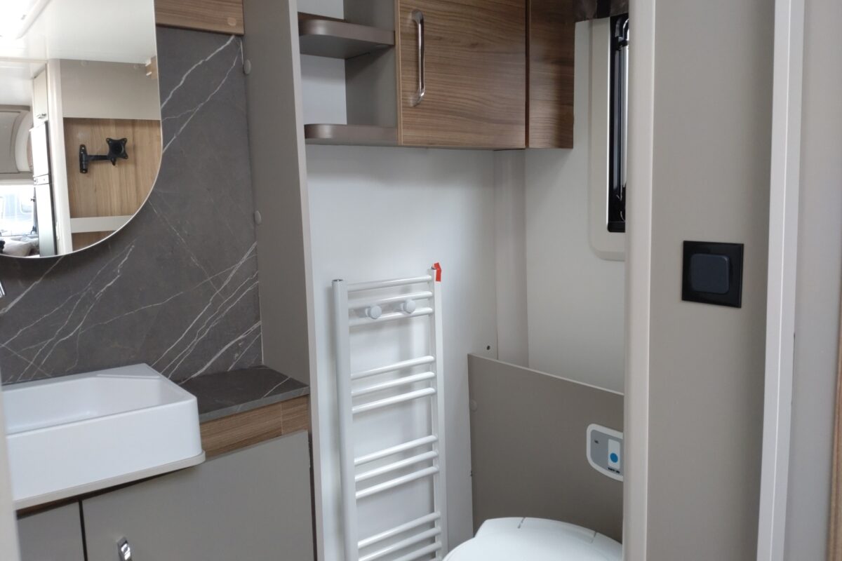 2026 Bailey Alicanto Deluxe Alvor Interior
