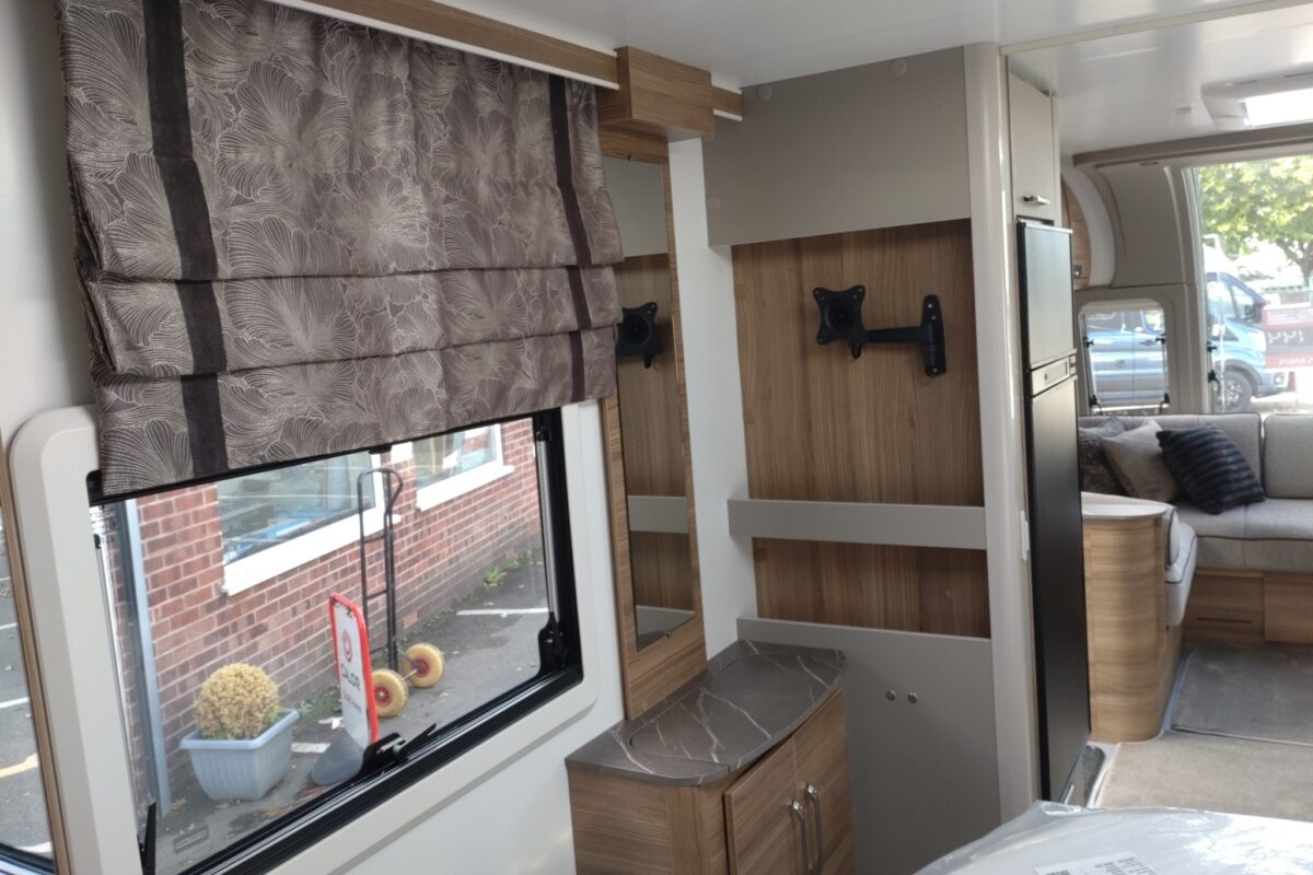 2026 Bailey Alicanto Deluxe Alvor Interior