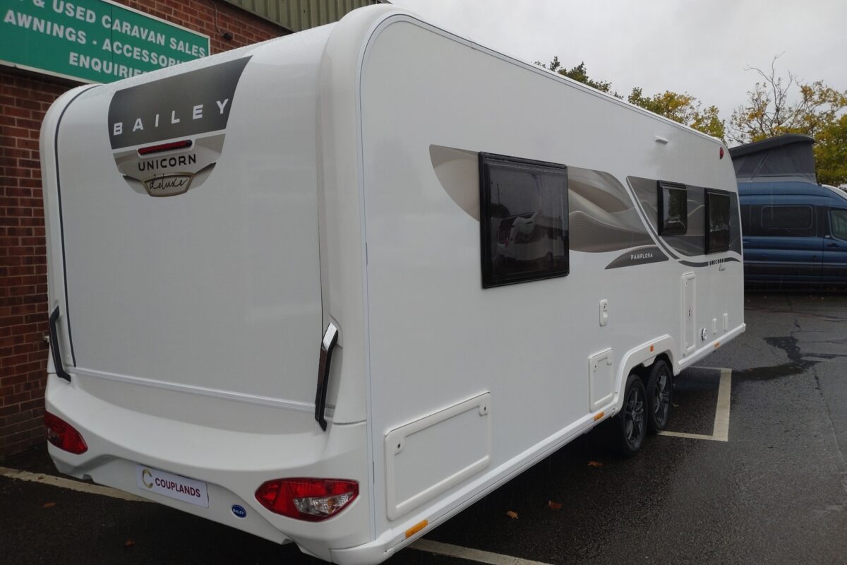 2026 Bailey Unicorn Deluxe Pamplona Rear/Side