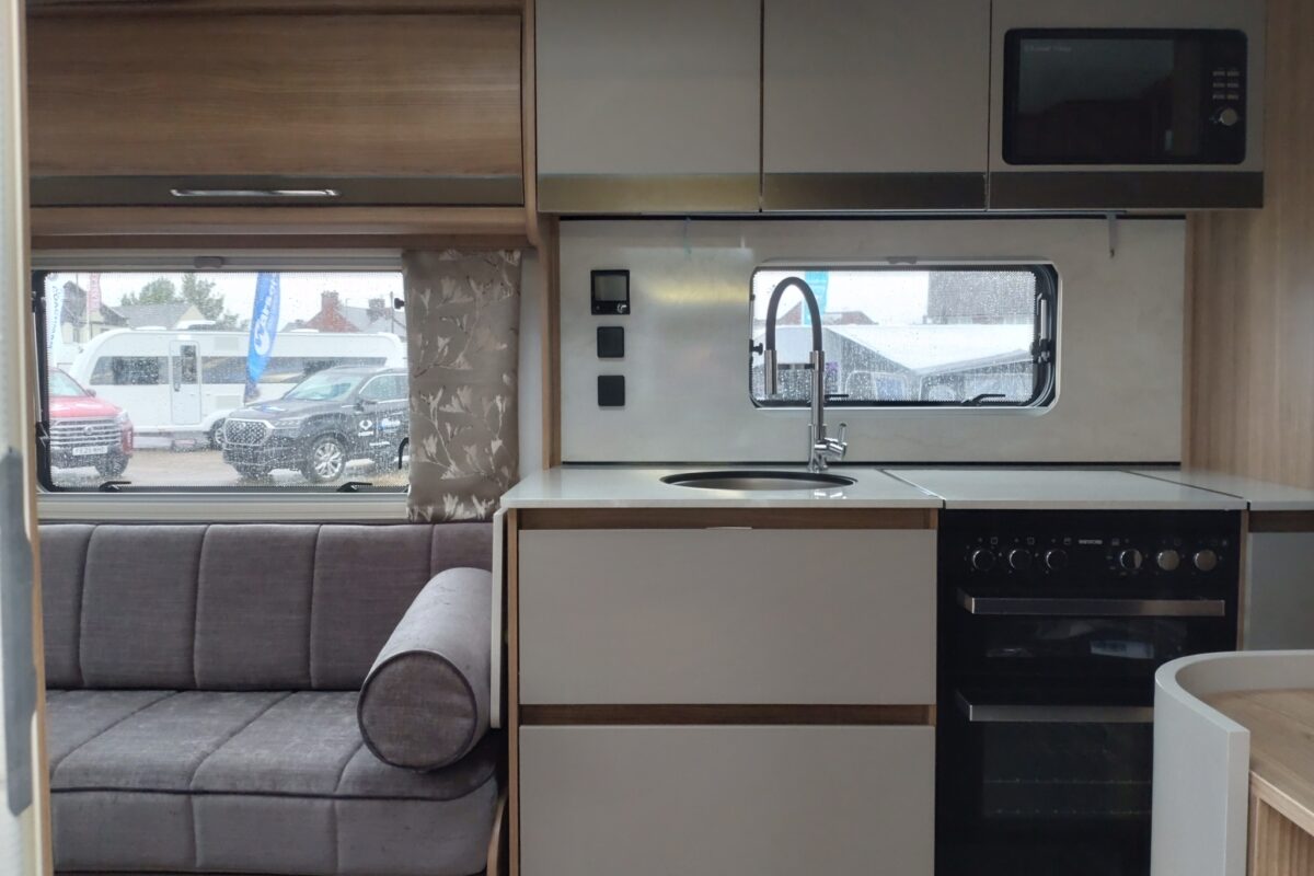 2026 Bailey Unicorn Deluxe Pamplona Interior
