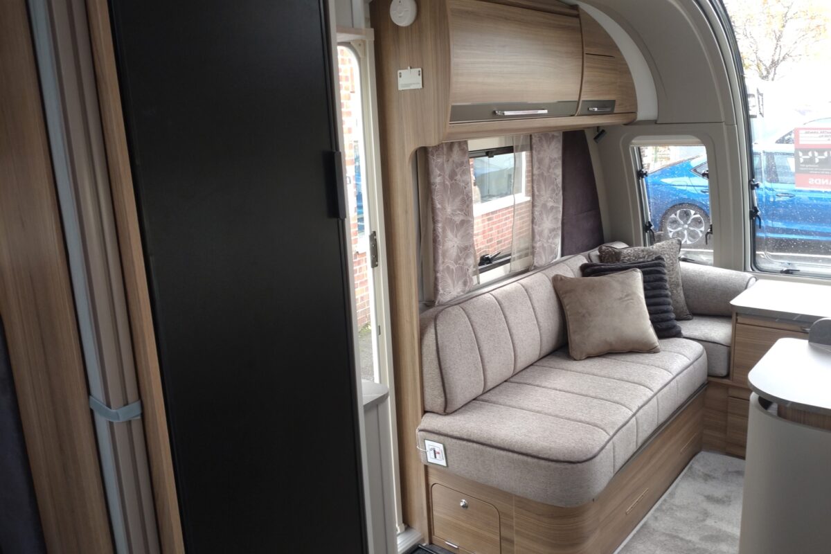 2026 Bailey Alicanto Grande Deluxe Sintra interior