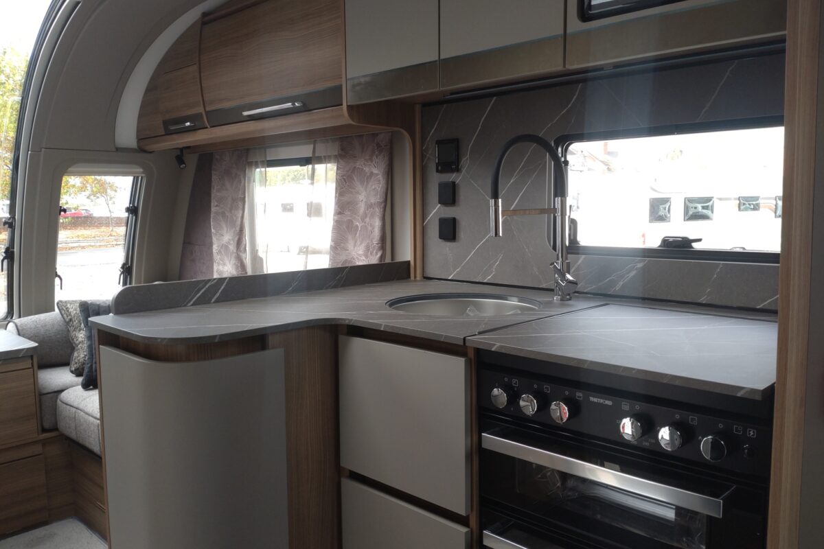 2026 Bailey Alicanto Grande Deluxe Sintra interior