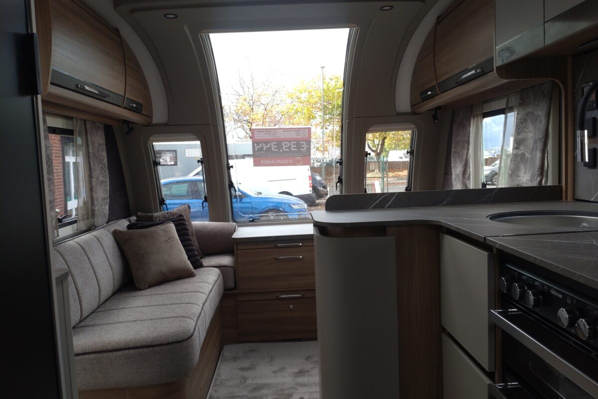 2026 Bailey Alicanto Grande Deluxe Sintra interior