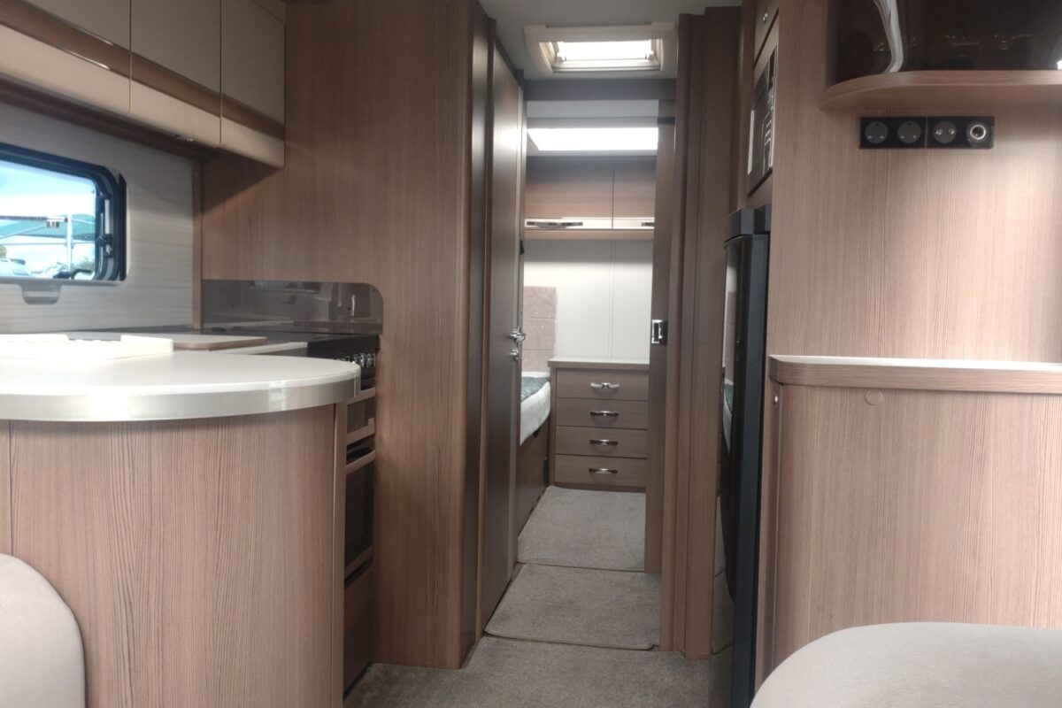 2018 Buccaneer clipper Interior