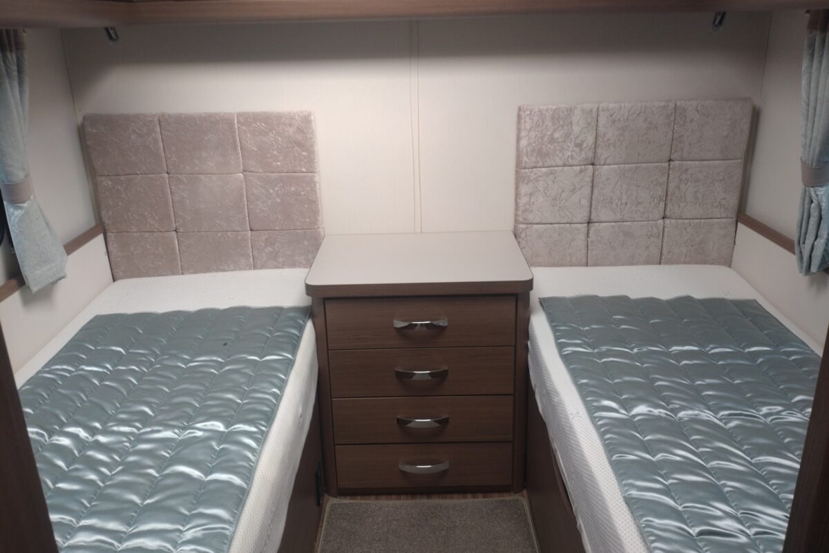 2018 Buccaneer clipper Interior