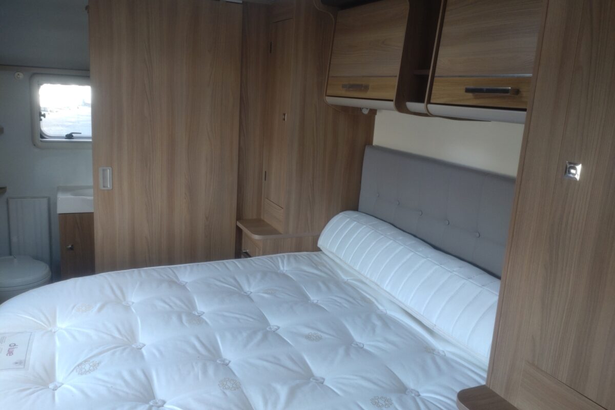 2015 Bailey Unicorn Cartagena Interior