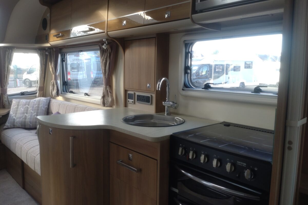 2015 Bailey Unicorn Cartagena Interior