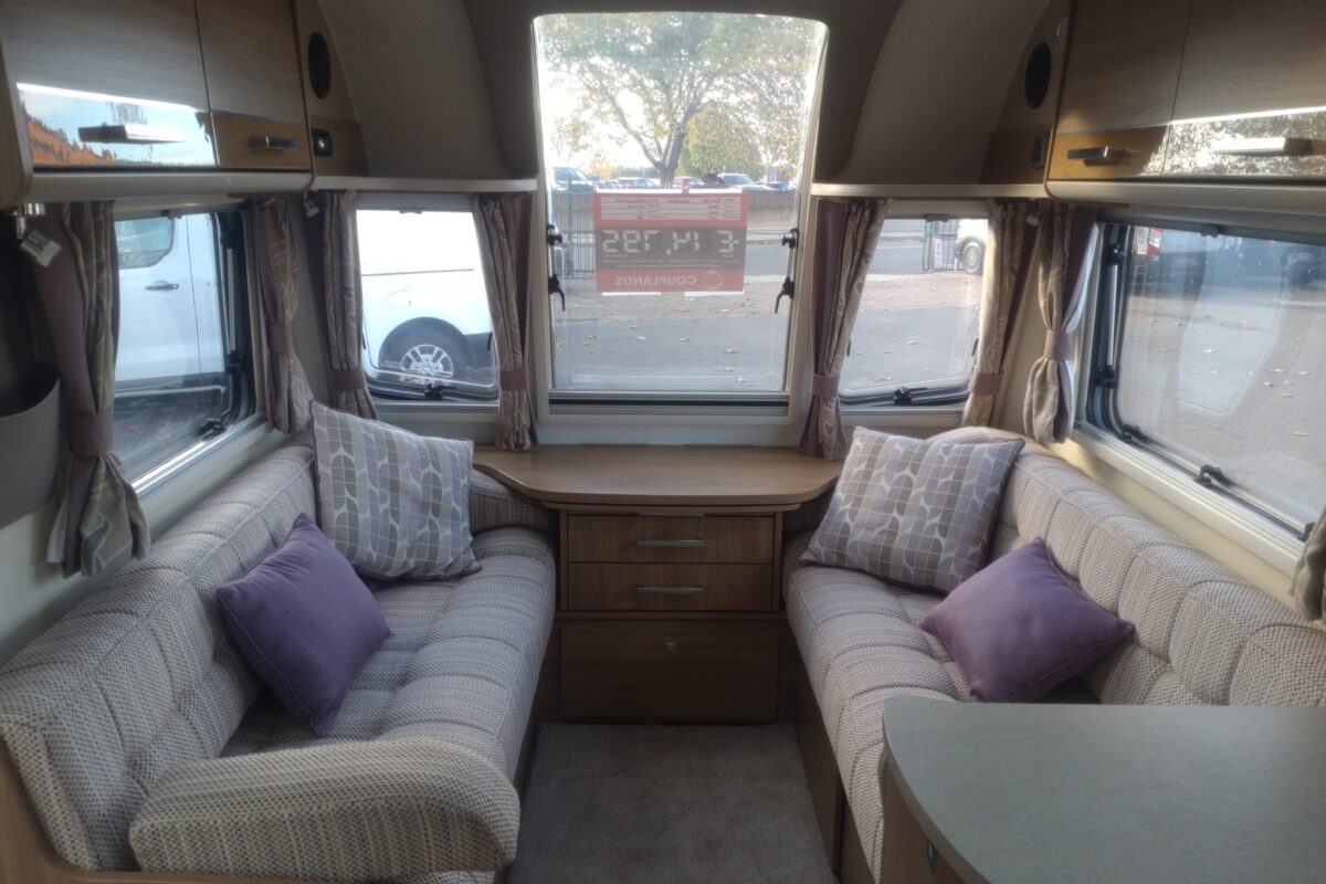2015 Bailey Unicorn Cartagena Interior