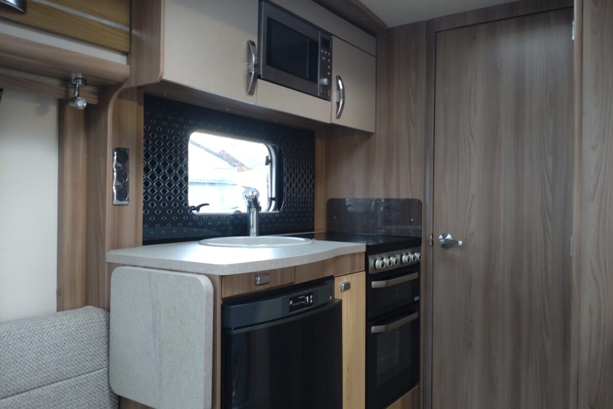 2016 Swift Challenger 560 Interior